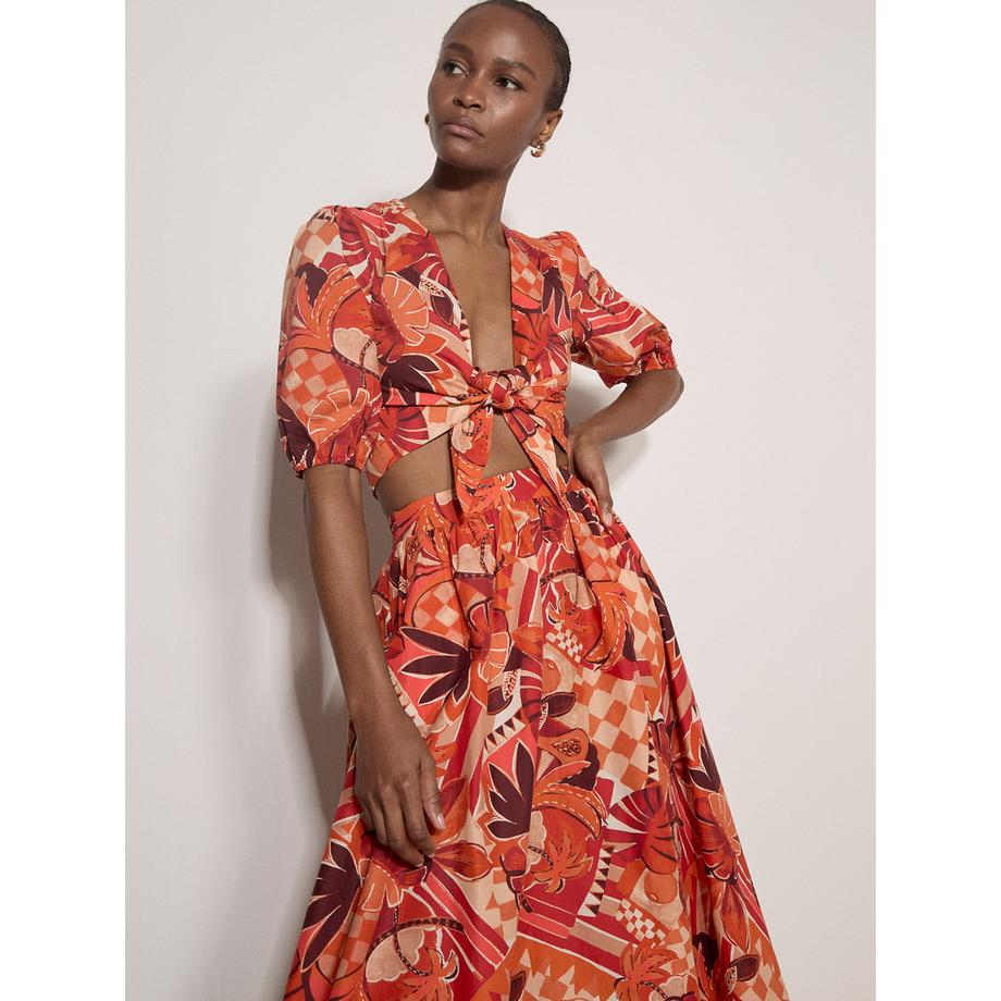 APRICOT Top mit tropischem Blätter Patchwork und Bindeband vorne  