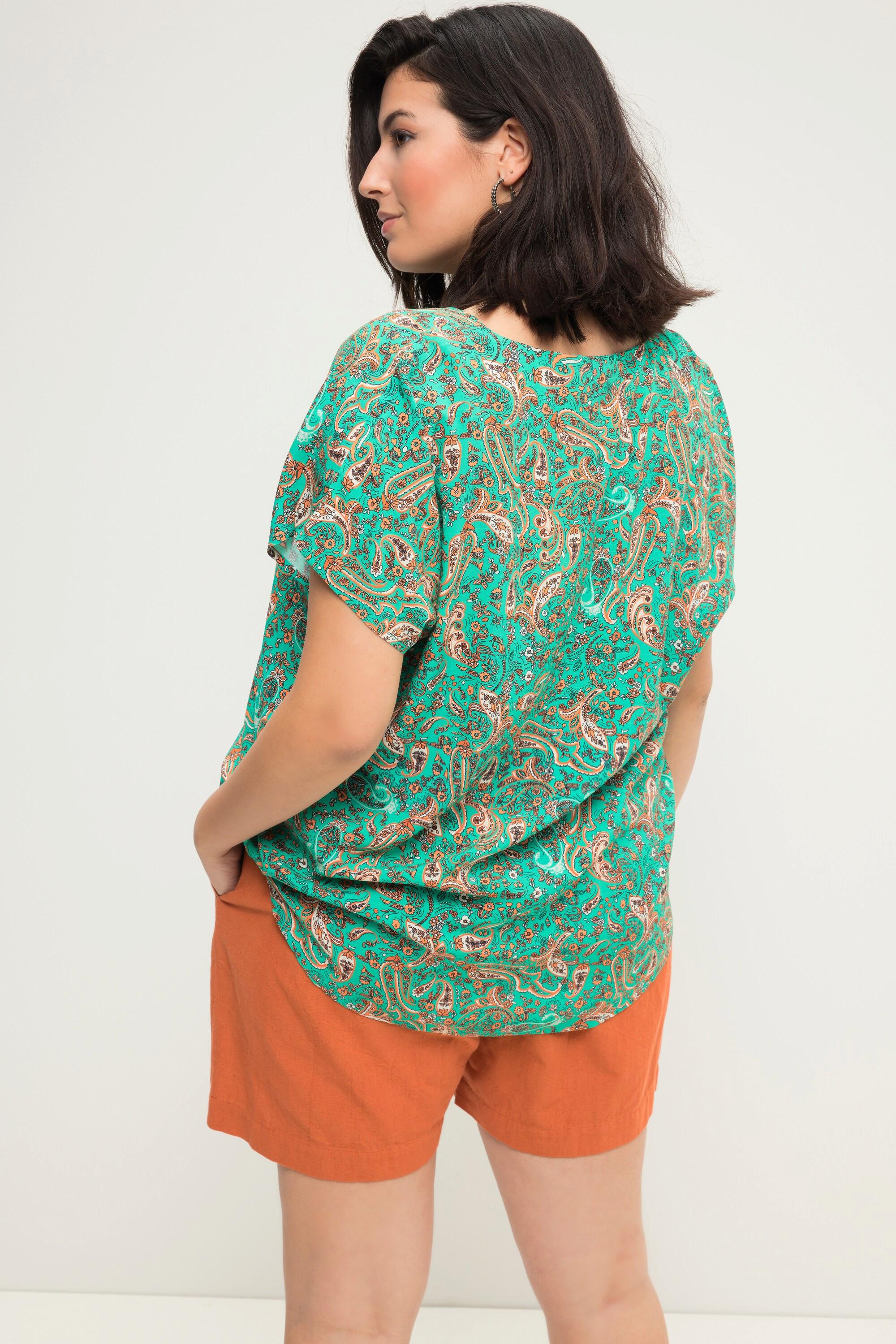 Studio Untold  Maglia dal taglio oversize con stampa Paisley e scollo rotondo 