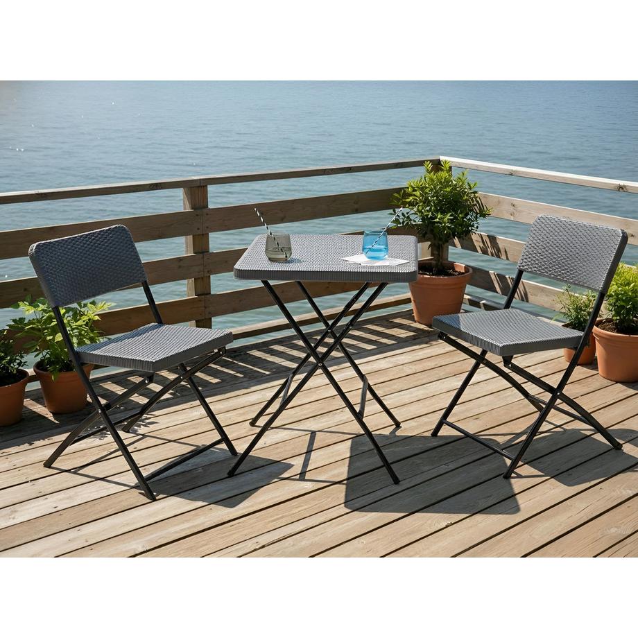 Beliani Ensemble pour bistro en Matière synthétique Moderne TRAPPETO  