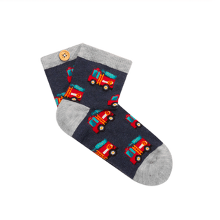 CABAIA DIEGO & SOPHIE Feuerwehrwagen Muster Socken  