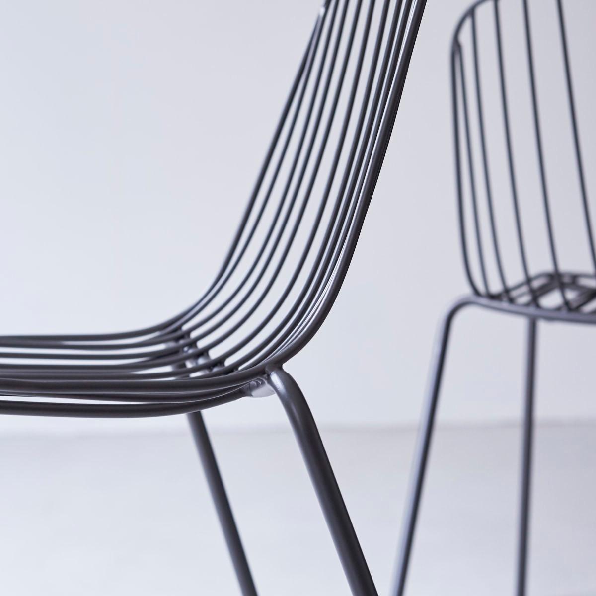 Tikamoon Stuhl aus Metall dark grey Arty  