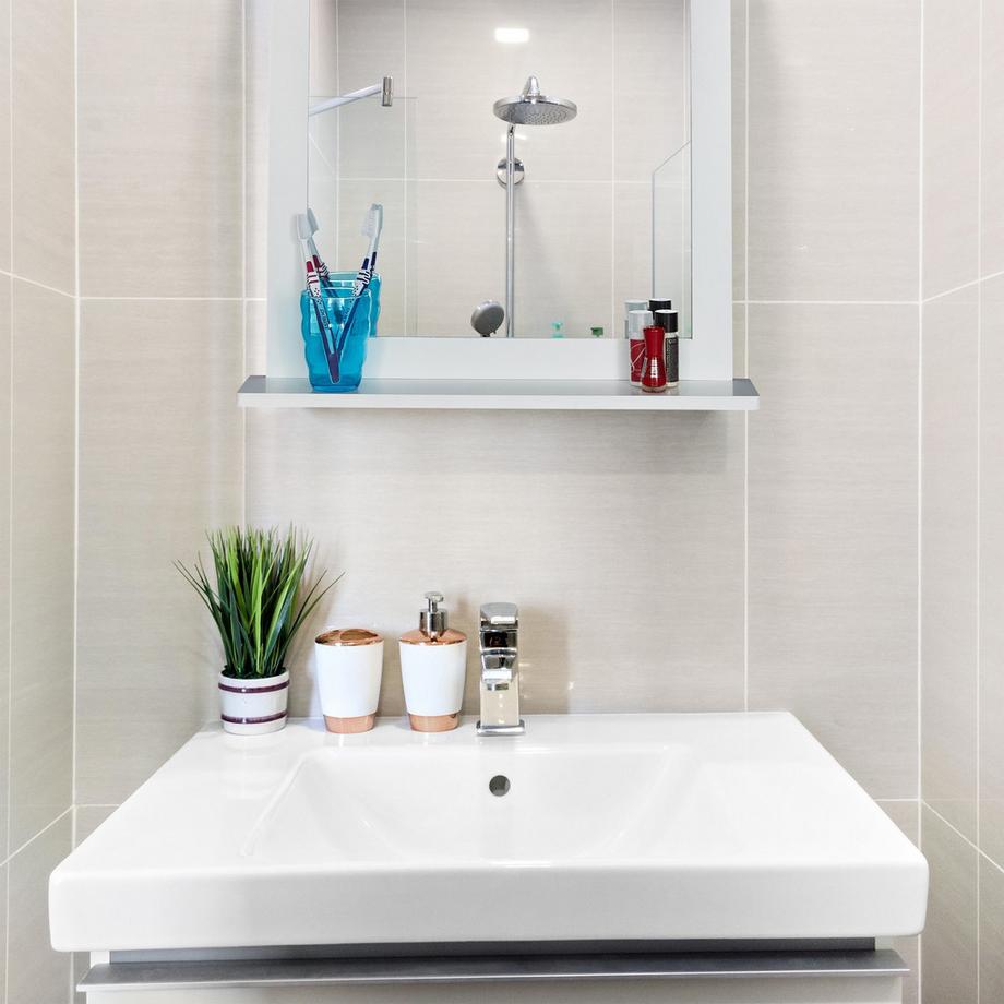 B2X Miroir mural blanc avec étagère  