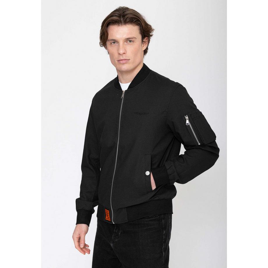 Bomber Millem-M  