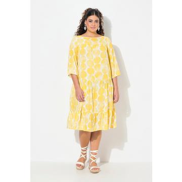 Abito dal taglio svasato con cerchi, scollo a barca e maniche a 3/4