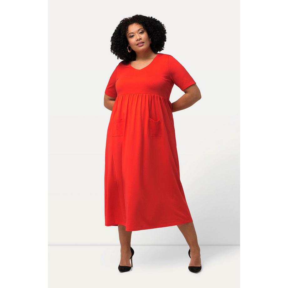 Ulla Popken Abito in jersey Cucitura impero Taglio svasato Scollo a V Mezze maniche  