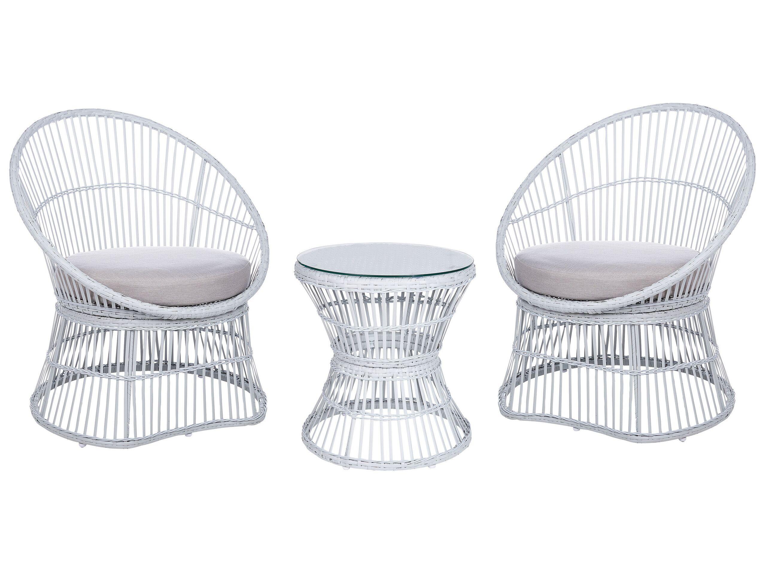 Beliani Bistro Set aus Rattan Rustikal MESYNA  