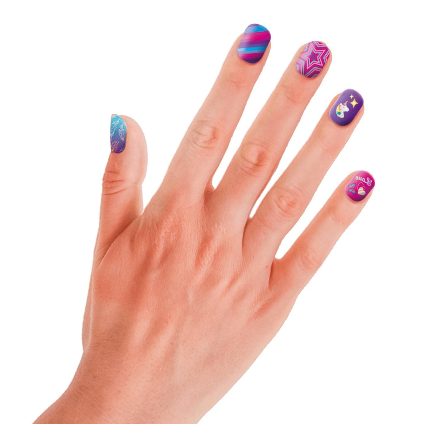 Clementoni  Nail Art Crazy Chic qui brille dans le noir 