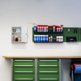 B2X Armadietto per medicinali chiudibile a chiave  