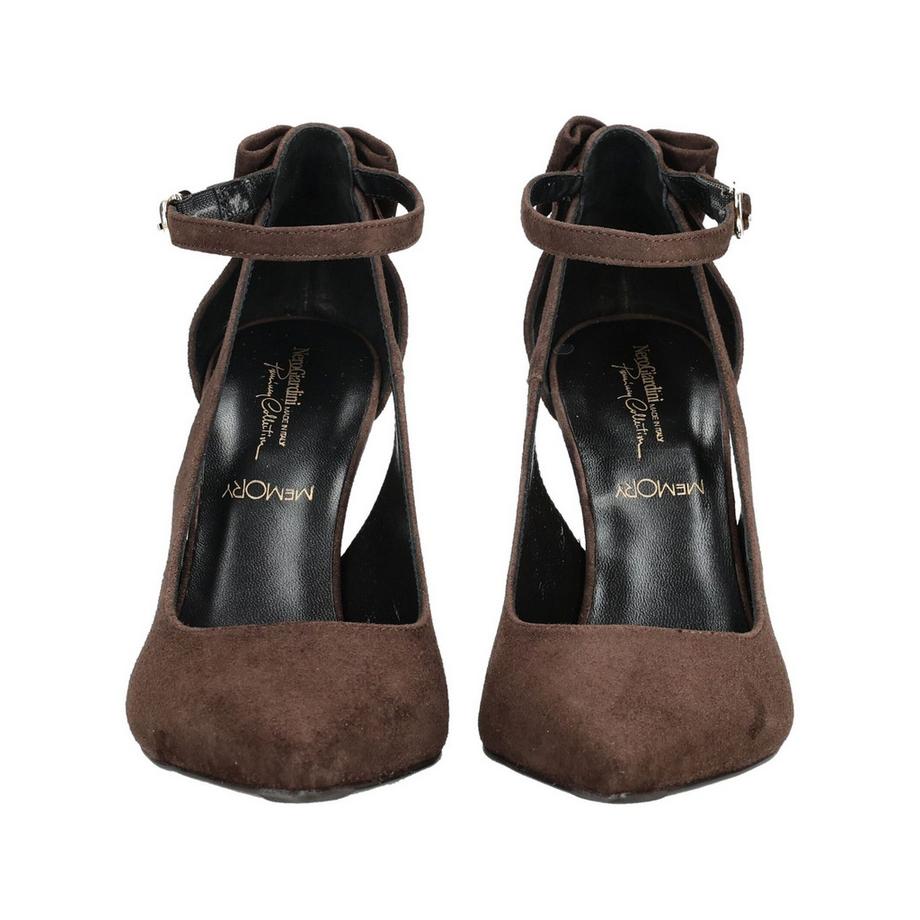 Nero Giardini Spitz zulaufende Pumps mit Knöchelriemen  