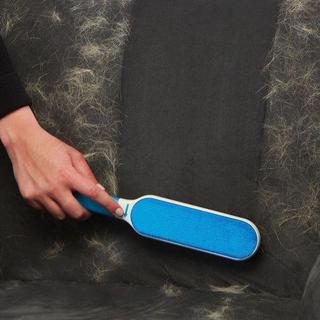 eStore  Brosse autonettoyante pour un retrait efficace des poils 