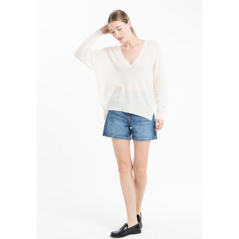 Studio Cashmere8 NAMI 23 V-Ausschnitt Pullover mit farbigem Streifen  