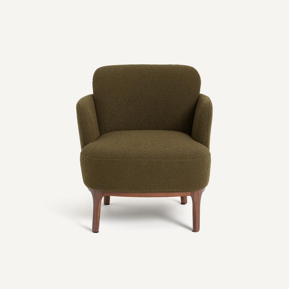 AM.PM Sessel mit Walnussfuss und Bouclé-Struktur  