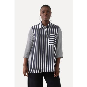 Camicia dal taglio svasato con lyocell, collo da camicia e maniche a 3/4