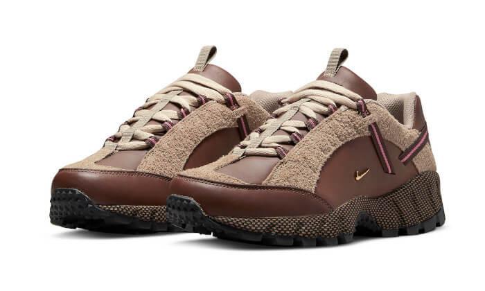 NIKE  Air Humara LX Jacquemus Brown 