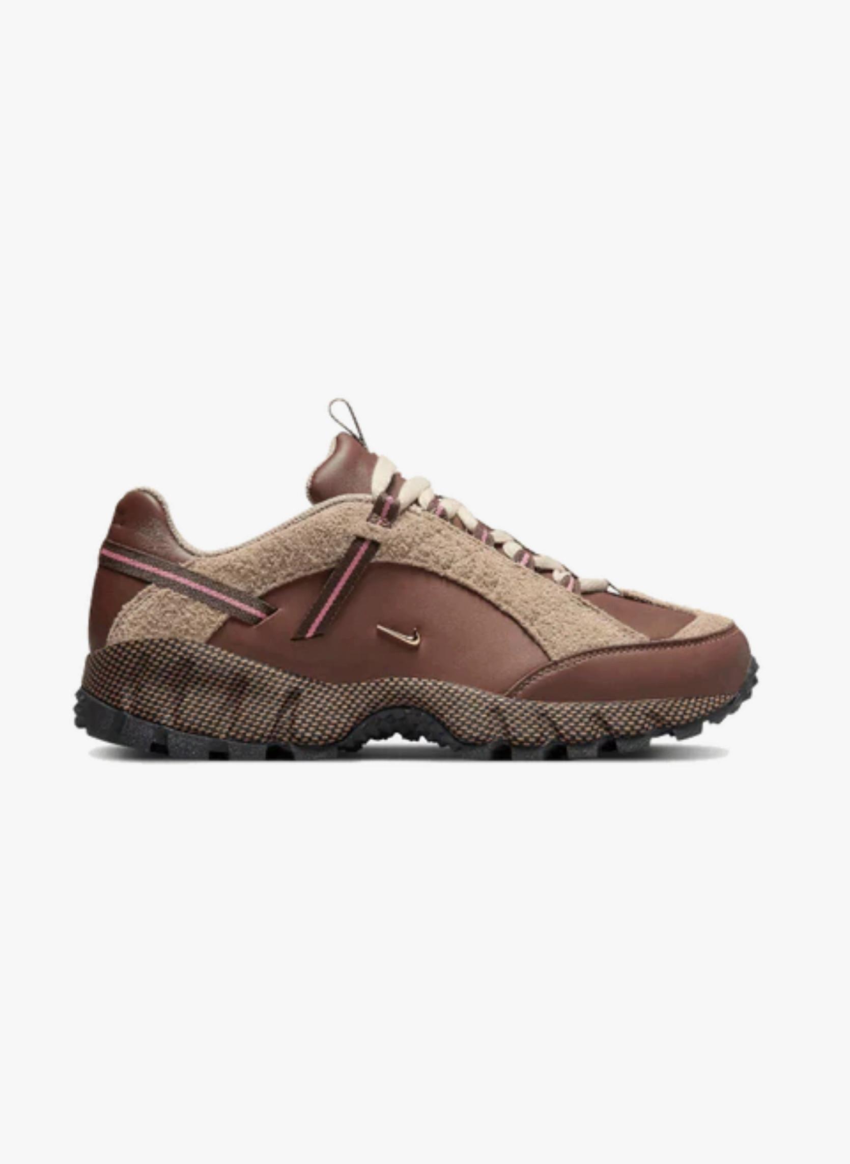 NIKE  Air Humara LX Jacquemus Brown 