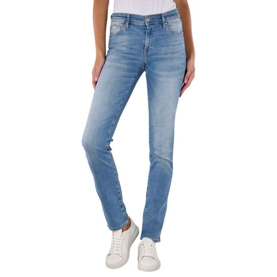 Anya Slim Fit