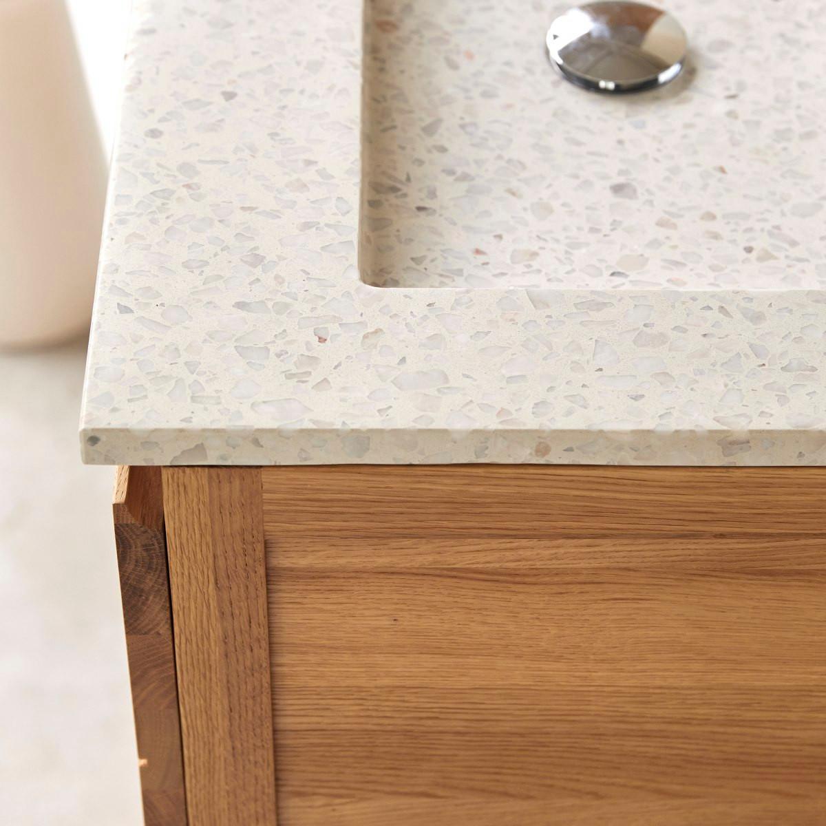 Tikamoon Badezimmermöbel aus massiver Eiche und Premium-Terrazzo Moon 60 cm Easy  