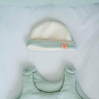 PAPATE  Bonnet de Naissance en Coton Bio Blanc et Vert 