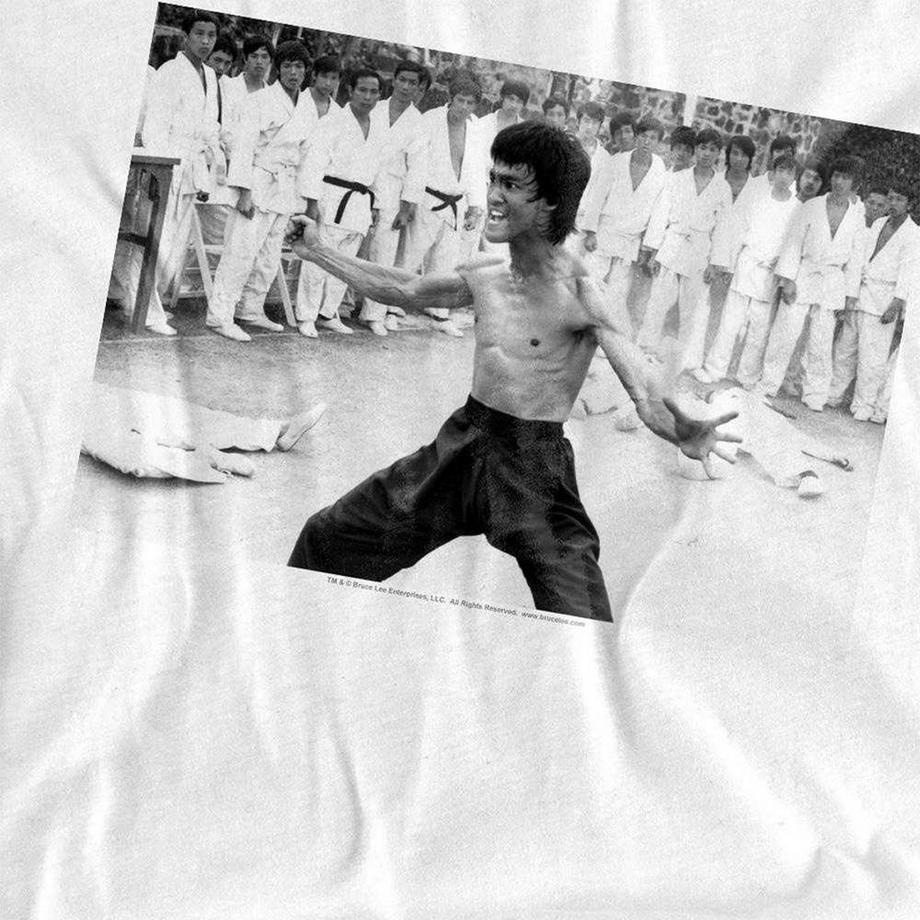Bruce Lee  T-ShirtMotiftyle Ringer Triumphant 