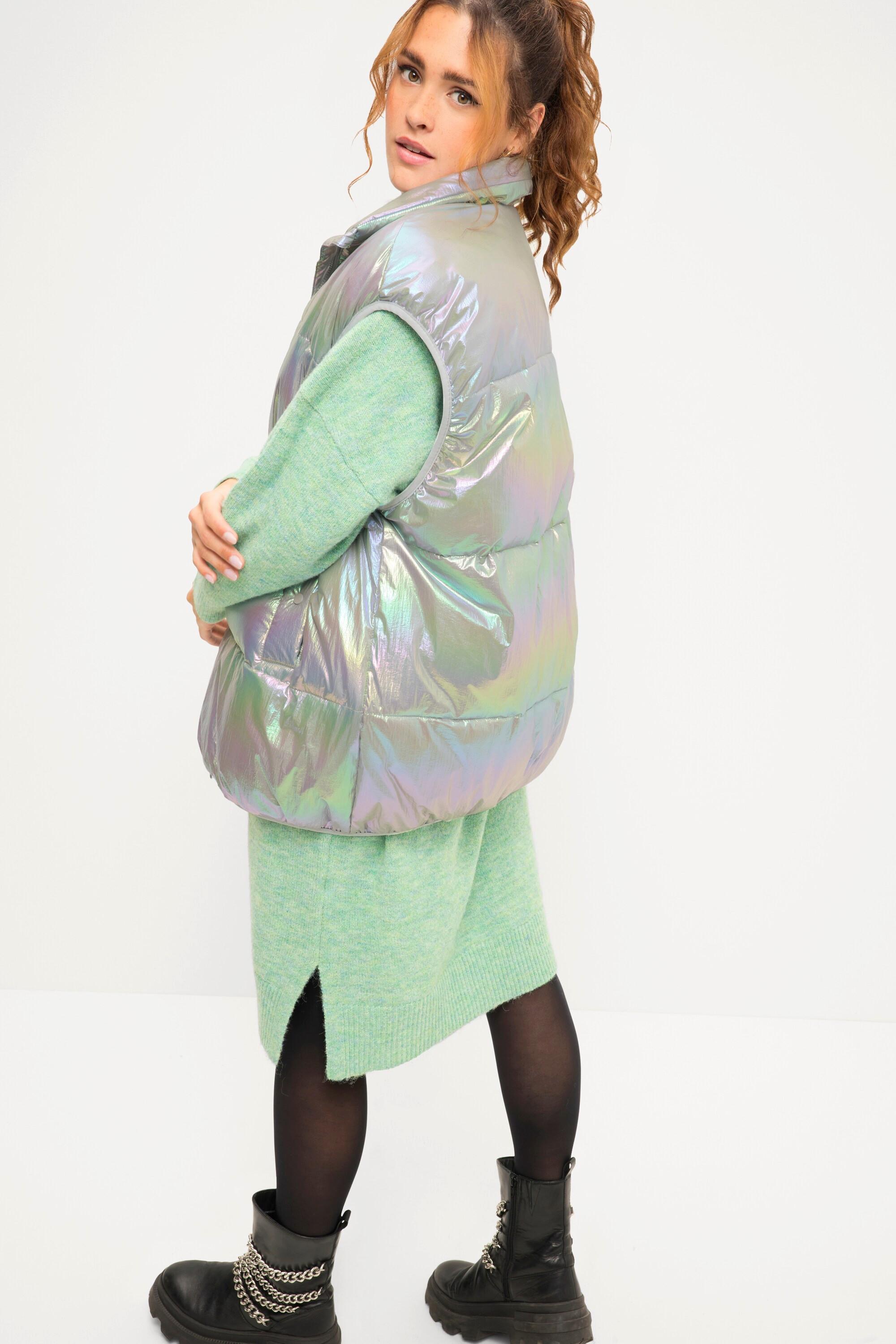 Studio Untold  Gilet matelassé# oversize, effet holographique, avec col montant et fermeture à glissière 