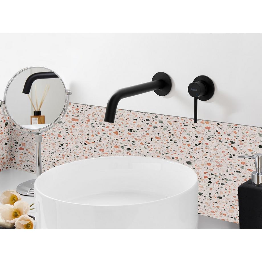 Beliani Robinet de lavabo mural en Laiton  TRAFUL  