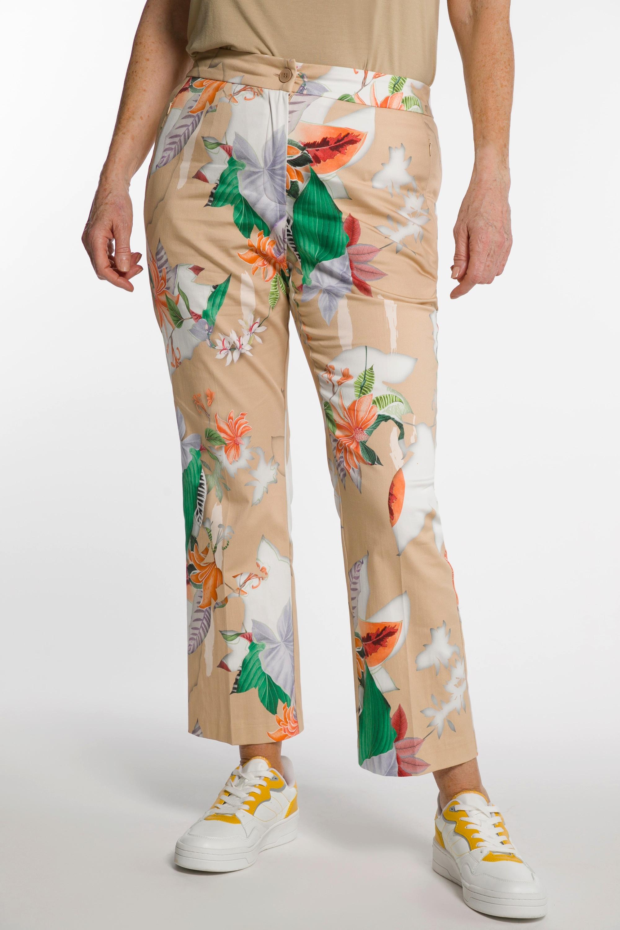 Ulla Popken  Pantaloni boot cut a 7/8 con fiori, taglio della gamba aderente e orlo svasato 