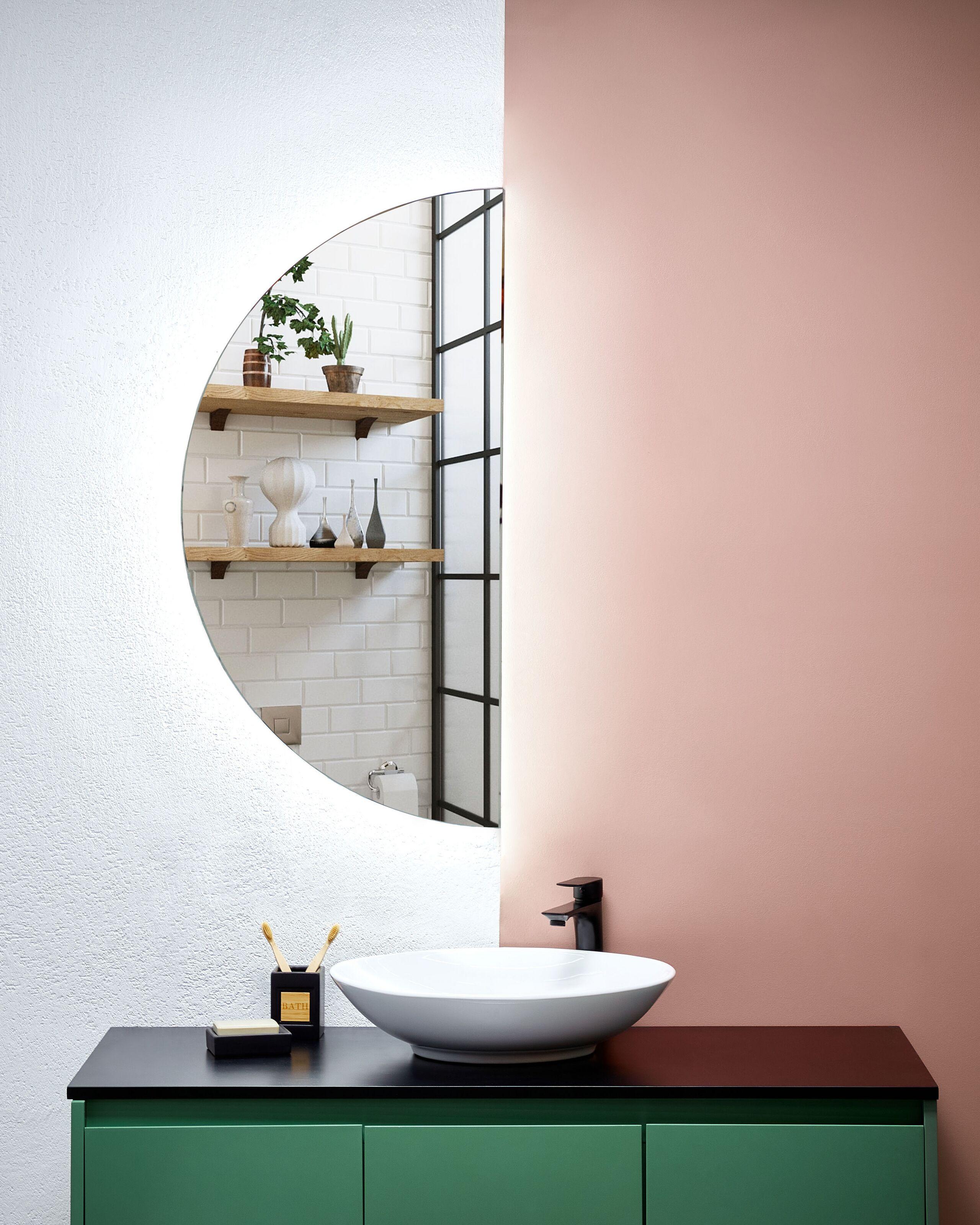 Beliani LED-Badezimmer-Spiegel aus Glas Minimalistisch LOUE  