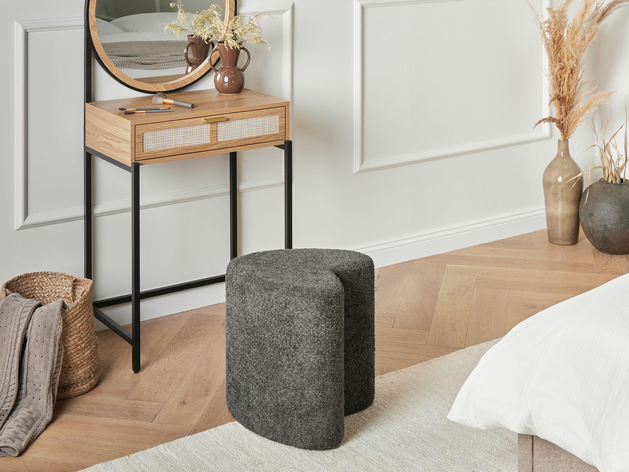 Beliani Pouf aus Chenillegewebe Skandinavisch SCOTIA  