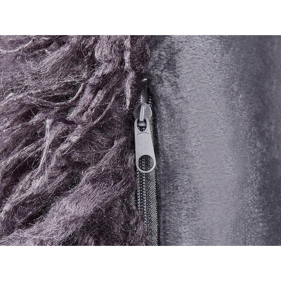 Beliani Lot de 2 coussins décoratifs en Fourrure synthétique Rétro COROKIA  