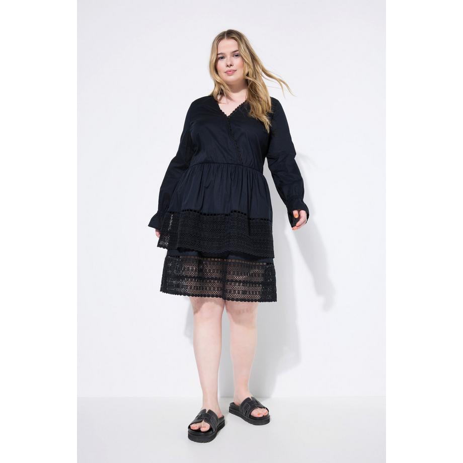 Studio Untold Tailliertes Kleid Volants Spitze  