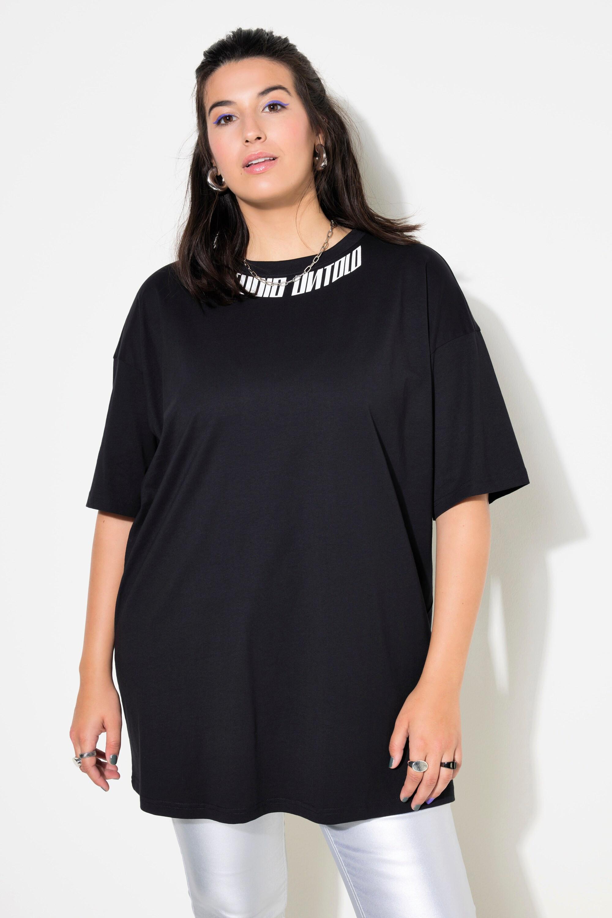 Studio Untold  T-shirt dal taglio oversize con scritta sullo scollo 