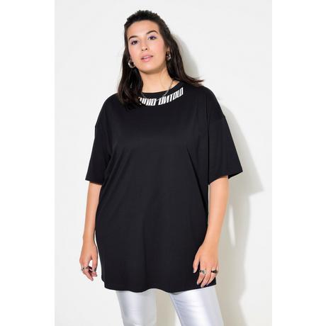 Studio Untold  T-shirt dal taglio oversize con scritta sullo scollo 