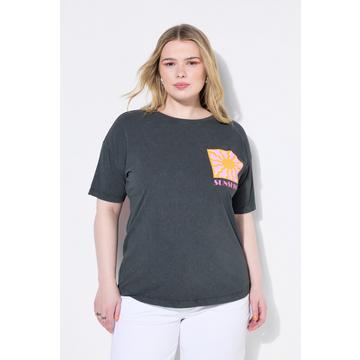 T-shirt oversize, style vintage et imprimé