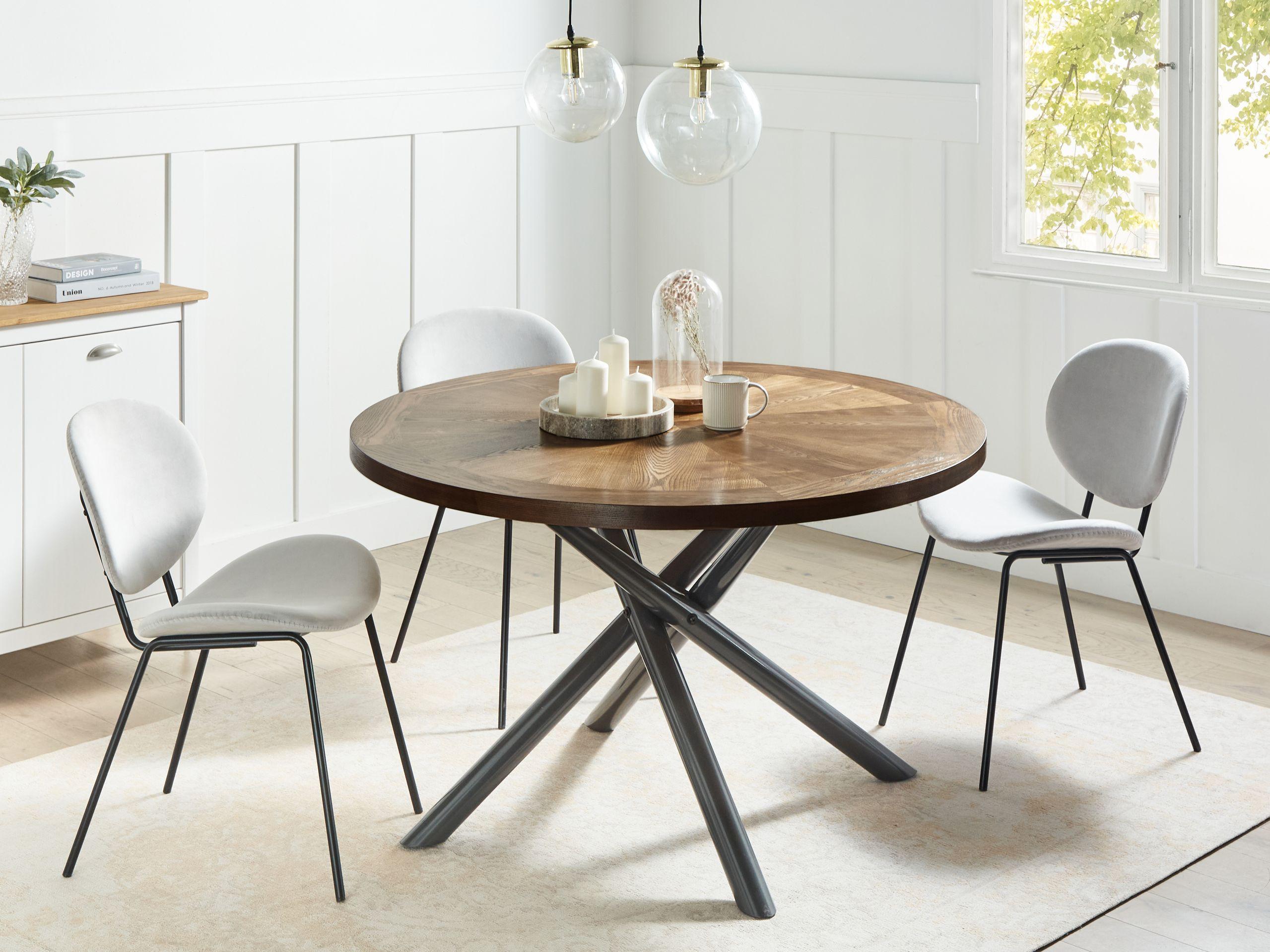 Beliani Tavolo da pranzo en Fibra a media densità (MDF) Moderno LORENZO  