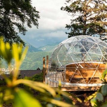 1 nuit en Bubble Suite avec piscine, bain chaud et petit déjeuner inclus (pour 2 personnes)