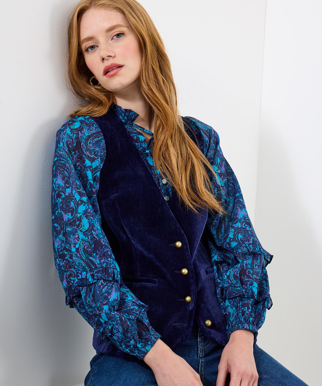 Joe Browns Samtweste mit Kontrastfutter  