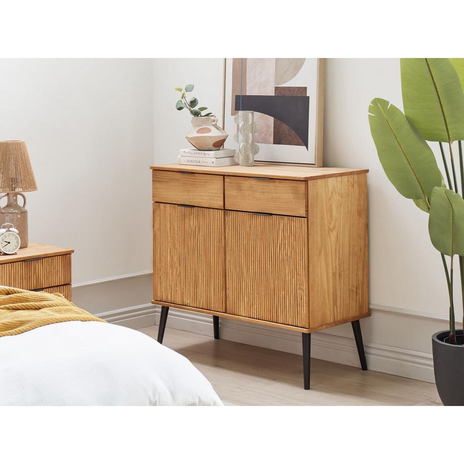 Beliani Sideboard mit 2 Türen aus Kiefernholz  TIMMINS  