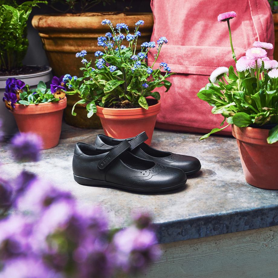 GEOX Iberide B Ballerine con Cinturino  