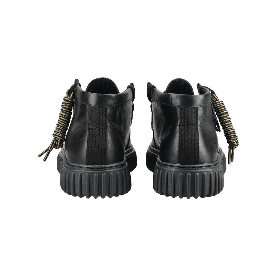 Clarks Schnürstiefelette mit markanter Profilsohle  