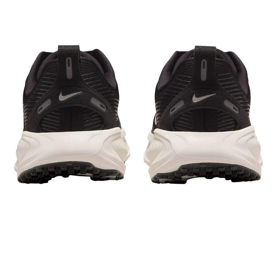 NIKE Baskets Vomero 18  