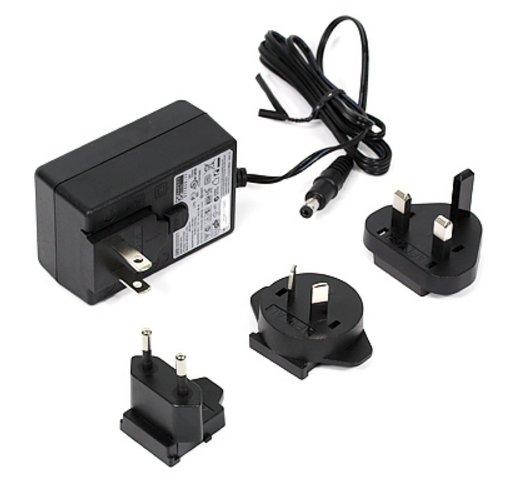 Synology  Adapter 36W Set adaptateur de puissance & onduleur Universel Noir 