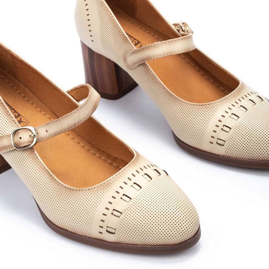 Pikolinos Calafat Pumps  