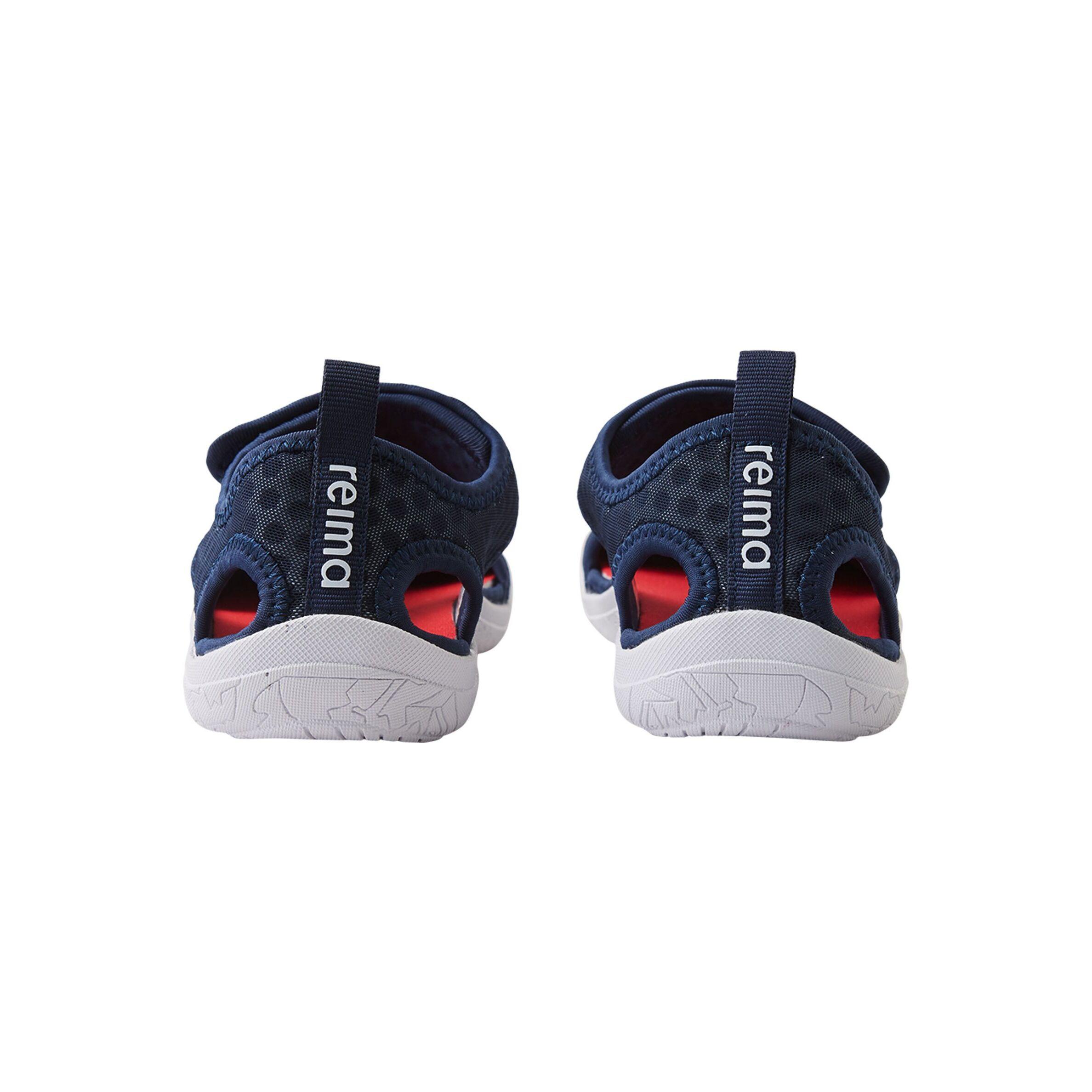 Reima  kindersandalen rantaan 