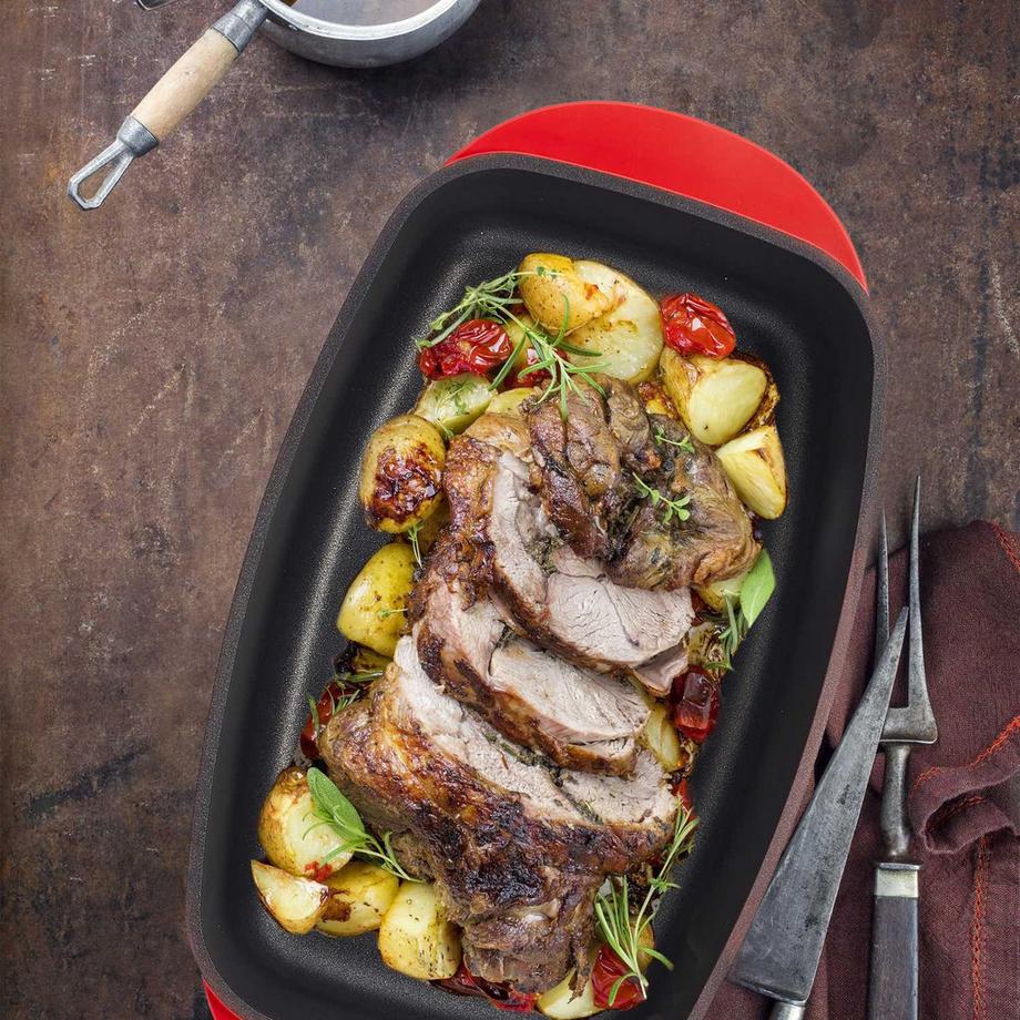 B2X  Rôtissoire avec couvercle rouge 