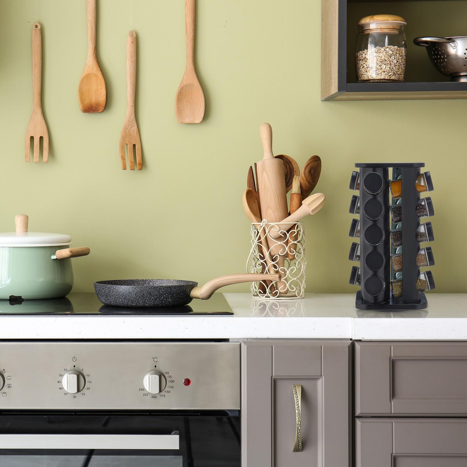 Northix Carosello delle spezie con 20 barattoli  