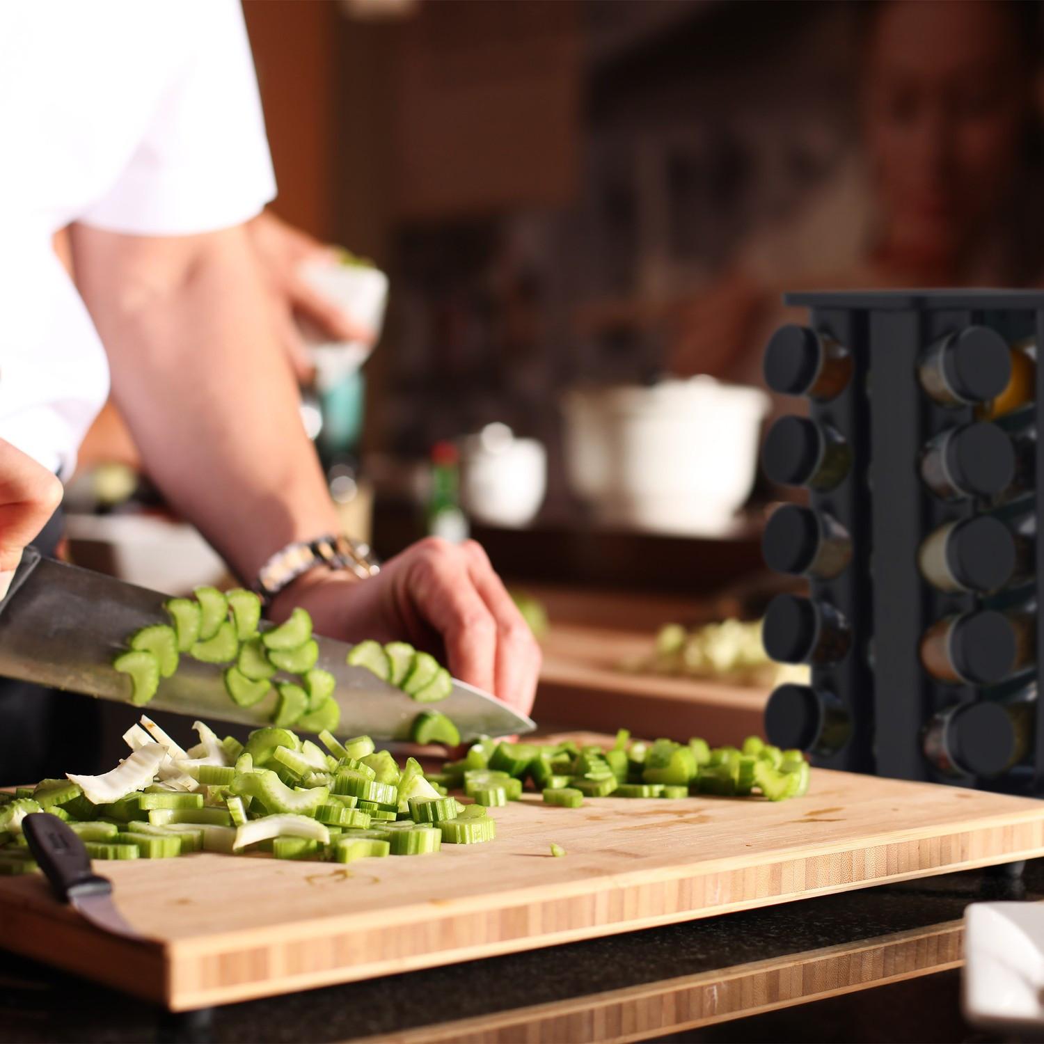 Northix Carosello delle spezie con 20 barattoli  