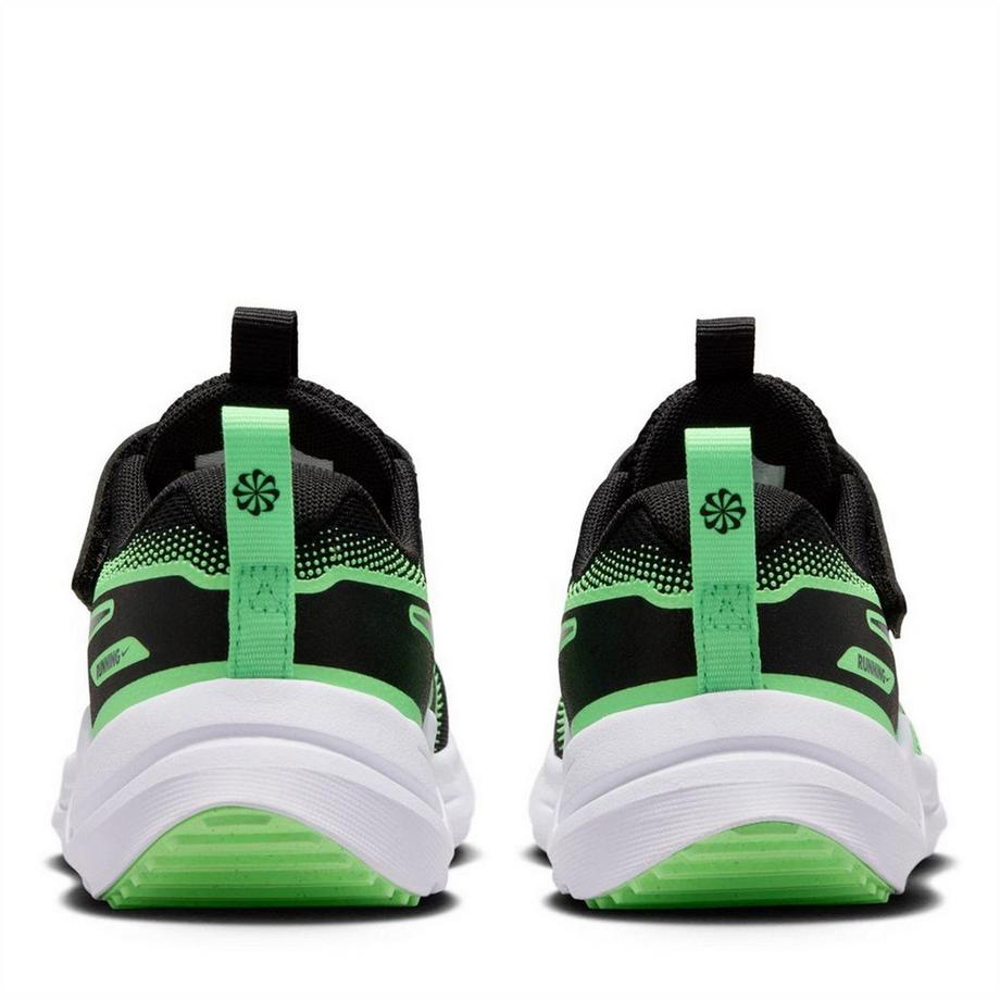 NIKE Cosmic Sneaker mit Klettverschluss  