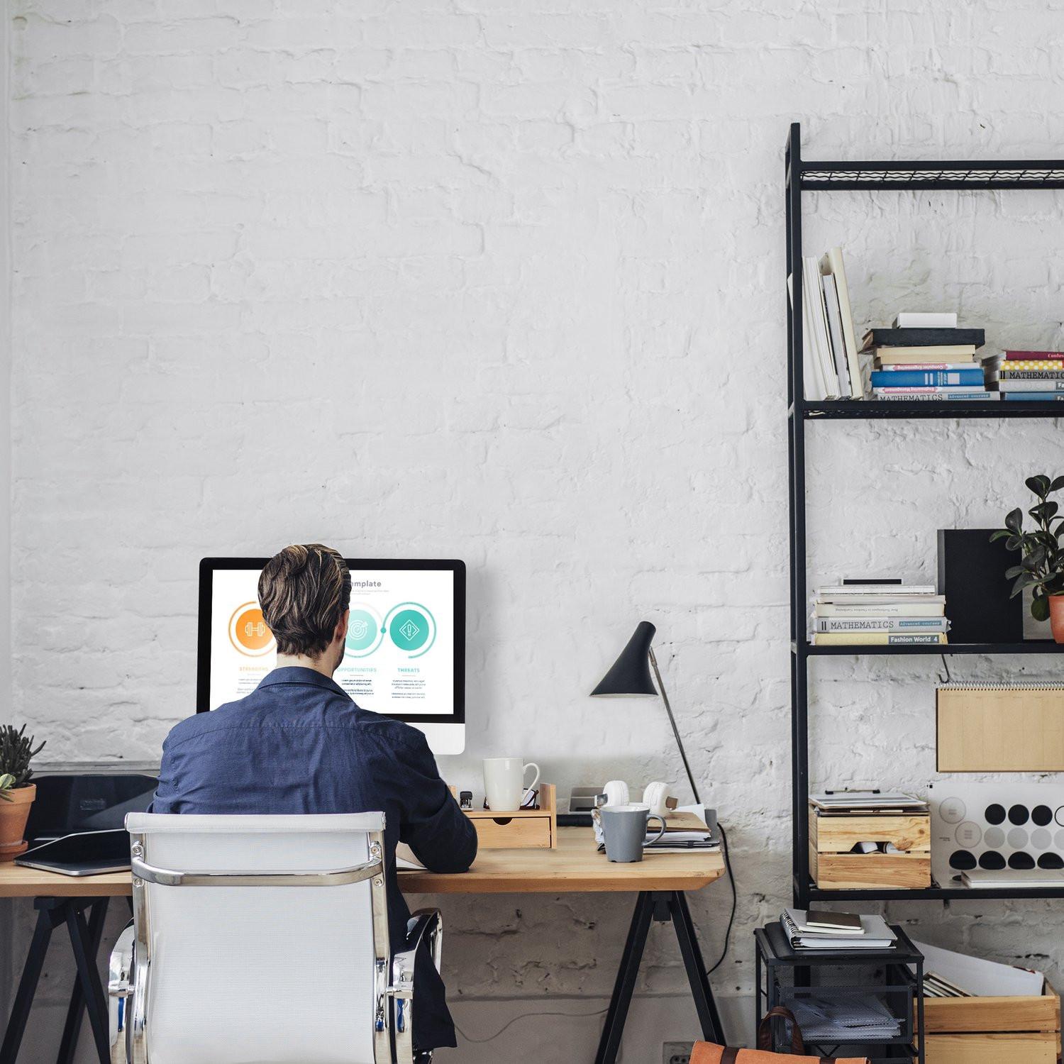 B2X  Support d'écran en bambou 