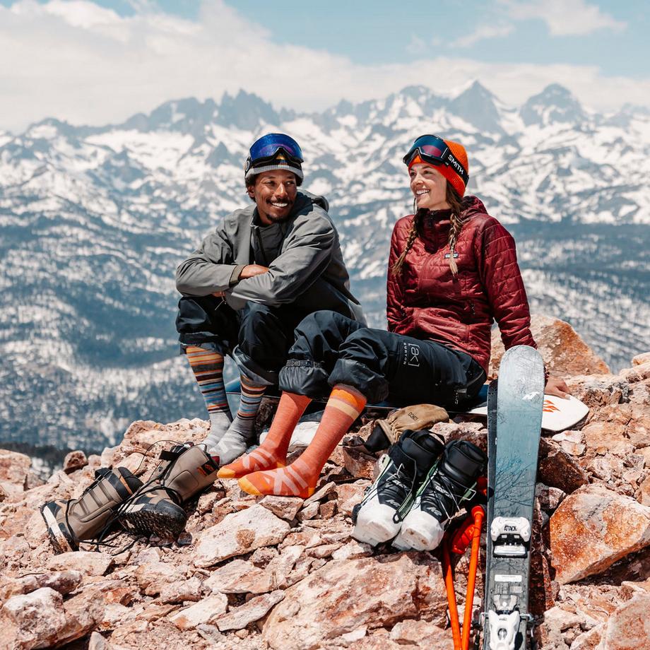Darn Tough Vermont  Kniehohe Gestreifte Merinowolle Ski und Snowboard-Socken 