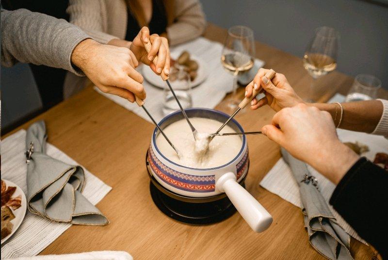 Kadastar Hirsch Wollband M22 Käsefondue Set 9 teilig  